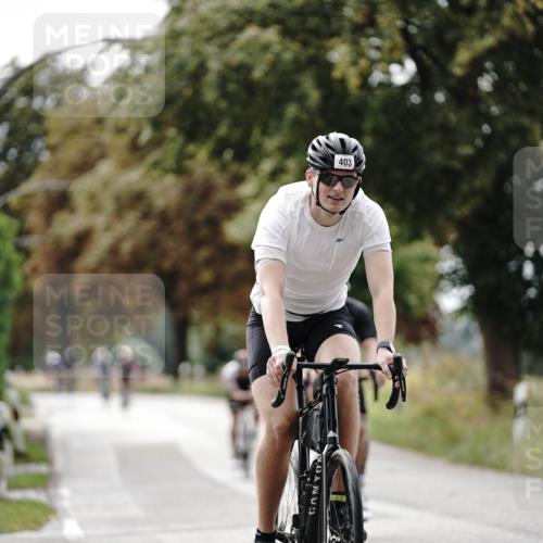 30.08.2026 - Elbe Triathlon Hamburg Michael Burmester http://msf.ph/oto/10069259 30.08.2026 09:40:39 Radfahren 288, 318, 397, 399, 403, 404, 676 meine-sportfotos.de