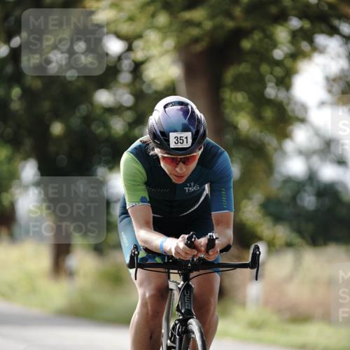 30.08.2026 - Elbe Triathlon Hamburg Michael Burmester http://msf.ph/oto/10069279 30.08.2026 09:40:56 Radfahren 245, 351, 382, 581 meine-sportfotos.de