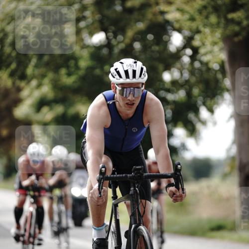 30.08.2026 - Elbe Triathlon Hamburg Michael Burmester http://msf.ph/oto/10069291 30.08.2026 09:41:04 Radfahren 251, 294, 341, 347, 382, 563, 581, 756, 802, 1896 meine-sportfotos.de