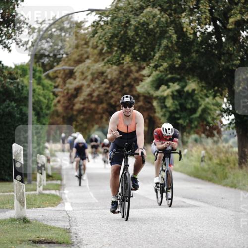 30.08.2026 - Elbe Triathlon Hamburg Michael Burmester http://msf.ph/oto/10069425 30.08.2026 09:42:16 Radfahren 357, 417, 605, 613, 631, 665, 697 meine-sportfotos.de