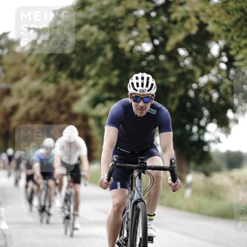 30.08.2026 - Elbe Triathlon Hamburg Michael Burmester http://msf.ph/oto/10069437 30.08.2026 09:42:21 Radfahren 357, 417, 503, 506, 607, 631, 665, 689, 697, 698 meine-sportfotos.de