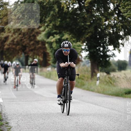 30.08.2026 - Elbe Triathlon Hamburg Michael Burmester http://msf.ph/oto/10069446 30.08.2026 09:42:23 Radfahren 261, 357, 417, 503, 506, 607, 631, 665, 689, 697, 698 meine-sportfotos.de