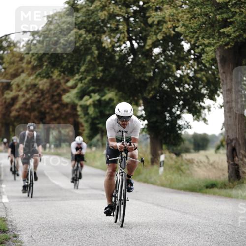 30.08.2026 - Elbe Triathlon Hamburg Michael Burmester http://msf.ph/oto/10069457 30.08.2026 09:42:30 Radfahren 261, 324, 506, 571, 579, 689, 741 meine-sportfotos.de