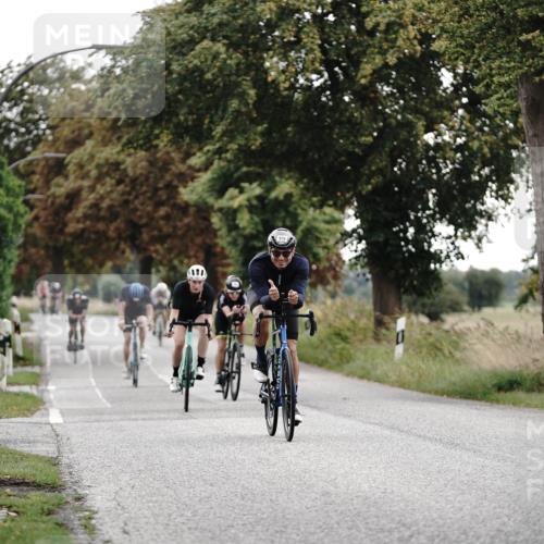30.08.2026 - Elbe Triathlon Hamburg Michael Burmester http://msf.ph/oto/10069506 30.08.2026 09:42:52 Radfahren 275, 331, 383, 527, 734, 976 meine-sportfotos.de