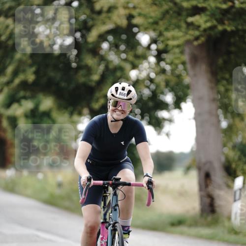 30.08.2026 - Elbe Triathlon Hamburg Michael Burmester http://msf.ph/oto/10069669 30.08.2026 09:44:18 Radfahren 248, 317, 394, 750, 752, 779, 831, 866 meine-sportfotos.de