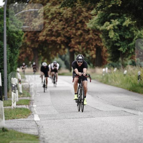 30.08.2026 - Elbe Triathlon Hamburg Michael Burmester http://msf.ph/oto/10069743 30.08.2026 09:44:59 Radfahren 274, 452, 495, 636, 664, 701, 769, 864 meine-sportfotos.de