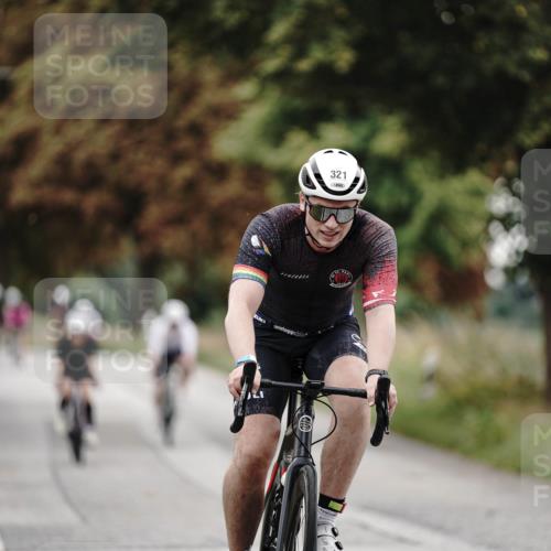 30.08.2026 - Elbe Triathlon Hamburg Michael Burmester http://msf.ph/oto/10069791 30.08.2026 09:45:30 Radfahren 321, 467, 751, 869, 882 meine-sportfotos.de