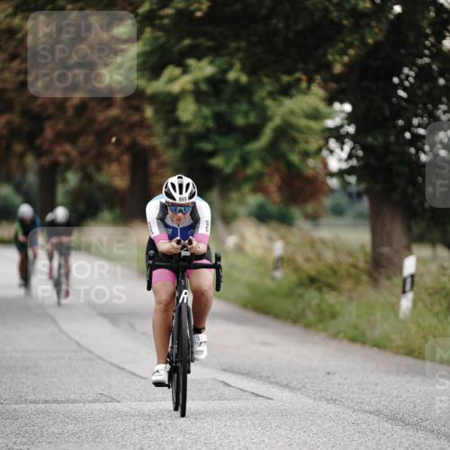 30.08.2026 - Elbe Triathlon Hamburg Michael Burmester http://msf.ph/oto/10069805 30.08.2026 09:45:34 Radfahren 354, 548, 655, 751, 859, 869, 882 meine-sportfotos.de