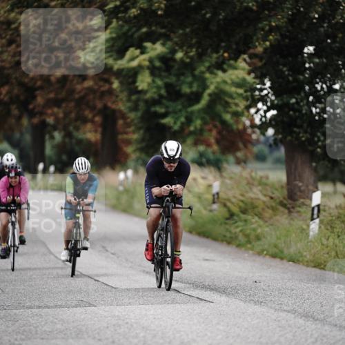30.08.2026 - Elbe Triathlon Hamburg Michael Burmester http://msf.ph/oto/10069813 30.08.2026 09:45:37 Radfahren 354, 548, 655, 673, 859, 869 meine-sportfotos.de