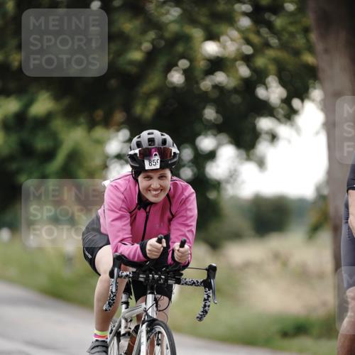30.08.2026 - Elbe Triathlon Hamburg Michael Burmester http://msf.ph/oto/10069816 30.08.2026 09:45:40 Radfahren 354, 548, 655, 673, 859 meine-sportfotos.de