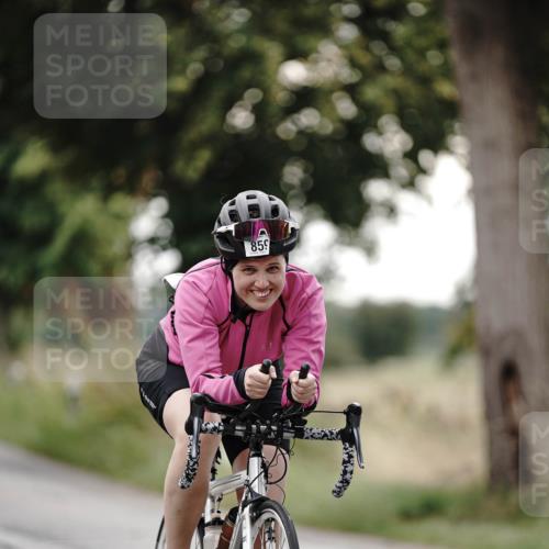 30.08.2026 - Elbe Triathlon Hamburg Michael Burmester http://msf.ph/oto/10069817 30.08.2026 09:45:41 Radfahren 354, 548, 655, 673, 859 meine-sportfotos.de