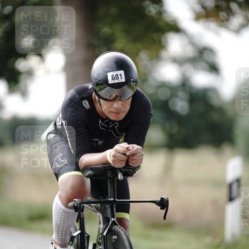 30.08.2026 - Elbe Triathlon Hamburg Michael Burmester http://msf.ph/oto/10069860 30.08.2026 09:49:34 Radfahren 279, 420, 681, 953 meine-sportfotos.de