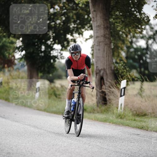 30.08.2026 - Elbe Triathlon Hamburg Michael Burmester http://msf.ph/oto/10069891 30.08.2026 09:49:59 Radfahren 282, 346, 458, 483, 542, 715, 794, 854 meine-sportfotos.de