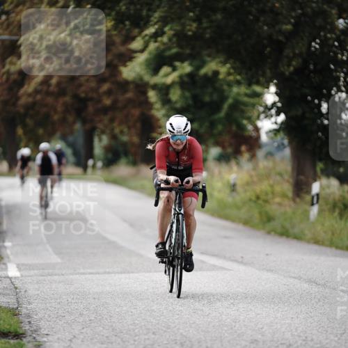 30.08.2026 - Elbe Triathlon Hamburg Michael Burmester http://msf.ph/oto/10069896 30.08.2026 09:50:01 Radfahren 282, 346, 659, 715, 845, 854 meine-sportfotos.de