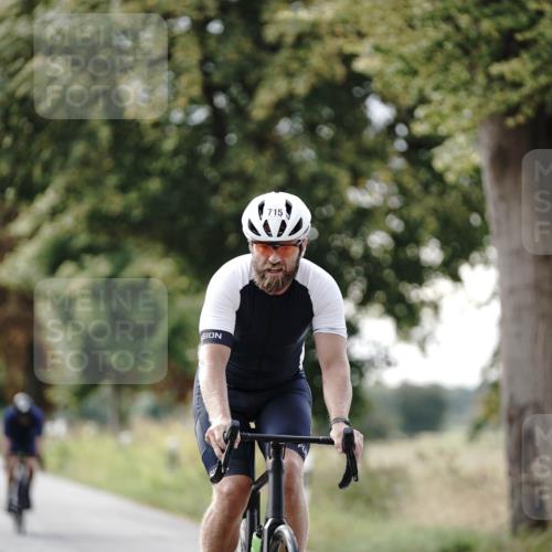30.08.2026 - Elbe Triathlon Hamburg Michael Burmester http://msf.ph/oto/10069904 30.08.2026 09:50:06 Radfahren 444, 659, 715, 845 meine-sportfotos.de