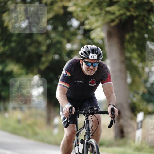 30.08.2026 - Elbe Triathlon Hamburg Michael Burmester http://msf.ph/oto/10069935 30.08.2026 09:50:28 Radfahren 297, 501, 735 meine-sportfotos.de