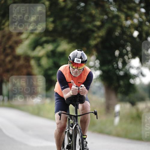 30.08.2026 - Elbe Triathlon Hamburg Michael Burmester http://msf.ph/oto/10069949 30.08.2026 09:50:45 Radfahren 440, 629, 786 meine-sportfotos.de