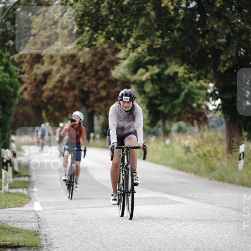 30.08.2026 - Elbe Triathlon Hamburg Michael Burmester http://msf.ph/oto/10070001 30.08.2026 09:51:23 Radfahren 436, 570, 860, 861 meine-sportfotos.de