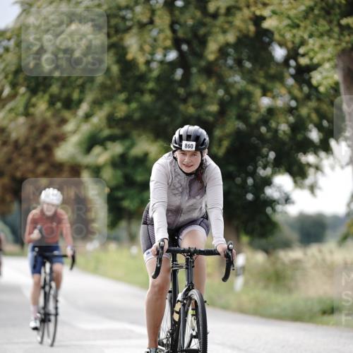 30.08.2026 - Elbe Triathlon Hamburg Michael Burmester http://msf.ph/oto/10070002 30.08.2026 09:51:24 Radfahren 436, 736, 860, 861 meine-sportfotos.de