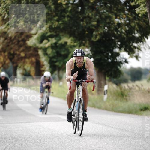 30.08.2026 - Elbe Triathlon Hamburg Michael Burmester http://msf.ph/oto/10070042 30.08.2026 09:51:43 Radfahren 554, 602, 609, 683, 763, 840, 865, 905 meine-sportfotos.de
