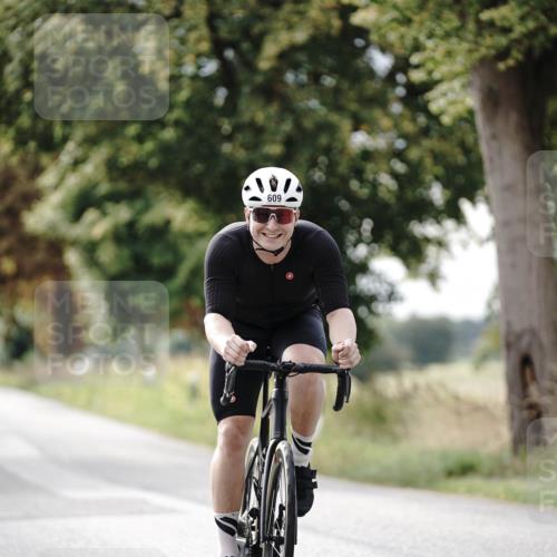 30.08.2026 - Elbe Triathlon Hamburg Michael Burmester http://msf.ph/oto/10070053 30.08.2026 09:51:46 Radfahren 381, 609, 683, 763, 840 meine-sportfotos.de
