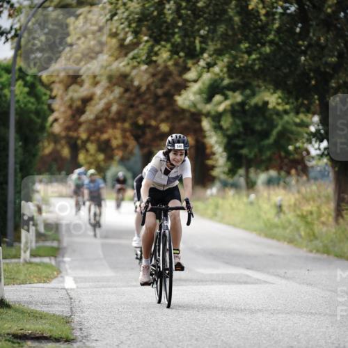 30.08.2026 - Elbe Triathlon Hamburg Michael Burmester http://msf.ph/oto/10070054 30.08.2026 09:51:49 Radfahren 381, 538, 587, 840, 916 meine-sportfotos.de