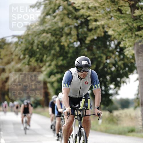 30.08.2026 - Elbe Triathlon Hamburg Michael Burmester http://msf.ph/oto/10070113 30.08.2026 09:52:17 Radfahren 470, 512, 524, 550, 555, 716, 783, 828 meine-sportfotos.de