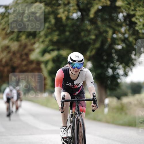 30.08.2026 - Elbe Triathlon Hamburg Michael Burmester http://msf.ph/oto/10070173 30.08.2026 09:52:37 Radfahren 386, 389, 425, 439, 739, 811, 834, 903 meine-sportfotos.de