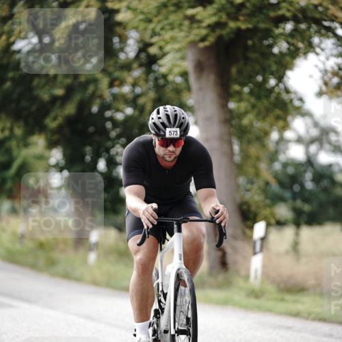 30.08.2026 - Elbe Triathlon Hamburg Michael Burmester http://msf.ph/oto/10070195 30.08.2026 09:52:51 Radfahren 415, 573, 606, 634, 663, 721, 791, 855, 908 meine-sportfotos.de