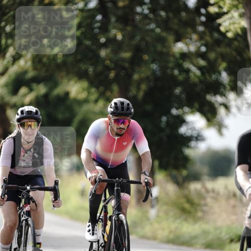 30.08.2026 - Elbe Triathlon Hamburg Michael Burmester http://msf.ph/oto/10070295 30.08.2026 09:53:49 Radfahren 531, 632, 642, 833, 929 meine-sportfotos.de
