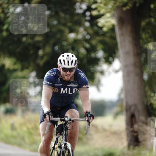 30.08.2026 - Elbe Triathlon Hamburg Michael Burmester http://msf.ph/oto/10070301 30.08.2026 09:53:51 Radfahren 531, 632, 642, 833, 929 meine-sportfotos.de