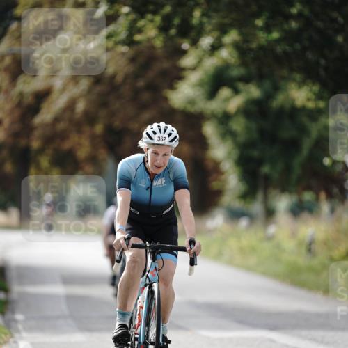 30.08.2026 - Elbe Triathlon Hamburg Michael Burmester http://msf.ph/oto/10070337 30.08.2026 09:54:17 Radfahren 362, 408, 537, 560, 710, 712 meine-sportfotos.de