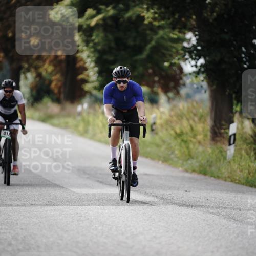 30.08.2026 - Elbe Triathlon Hamburg Michael Burmester http://msf.ph/oto/10070390 30.08.2026 09:54:50 Radfahren 400, 418, 541, 583, 729 meine-sportfotos.de