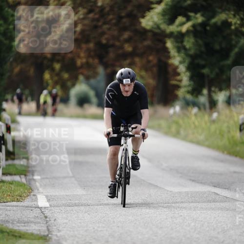30.08.2026 - Elbe Triathlon Hamburg Michael Burmester http://msf.ph/oto/10070396 30.08.2026 09:54:56 Radfahren 729 meine-sportfotos.de