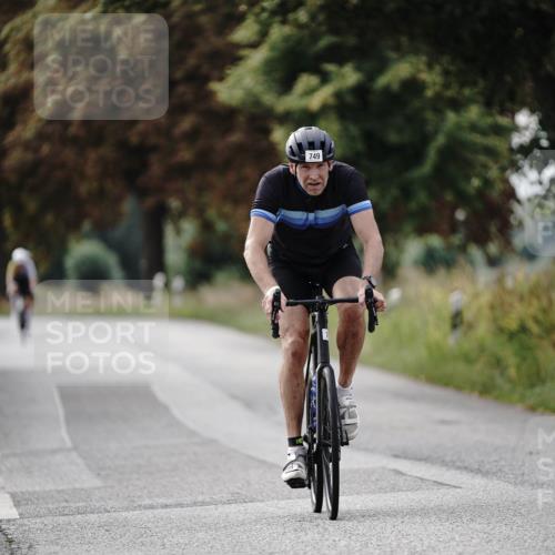 30.08.2026 - Elbe Triathlon Hamburg Michael Burmester http://msf.ph/oto/10070411 30.08.2026 09:55:09 Radfahren 749, 920, 927, 980 meine-sportfotos.de