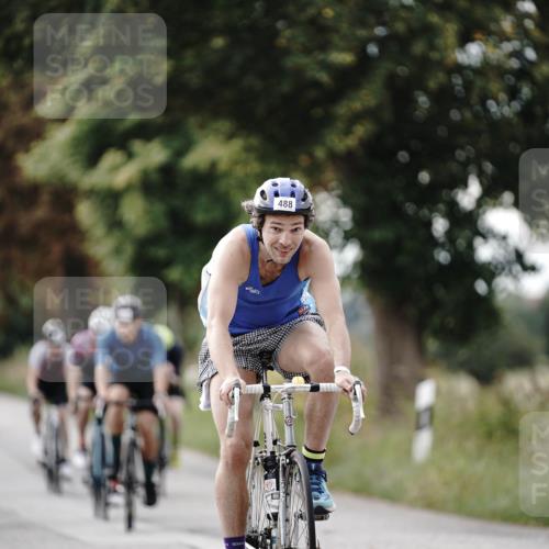 30.08.2026 - Elbe Triathlon Hamburg Michael Burmester http://msf.ph/oto/10070432 30.08.2026 09:55:23 Radfahren 457, 488, 528, 534, 617, 628, 633, 939, 961, 967 meine-sportfotos.de