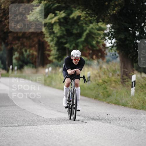 30.08.2026 - Elbe Triathlon Hamburg Michael Burmester http://msf.ph/oto/10070434 30.08.2026 09:55:27 Radfahren 353, 528, 534, 617, 628, 633, 669, 939, 961 meine-sportfotos.de