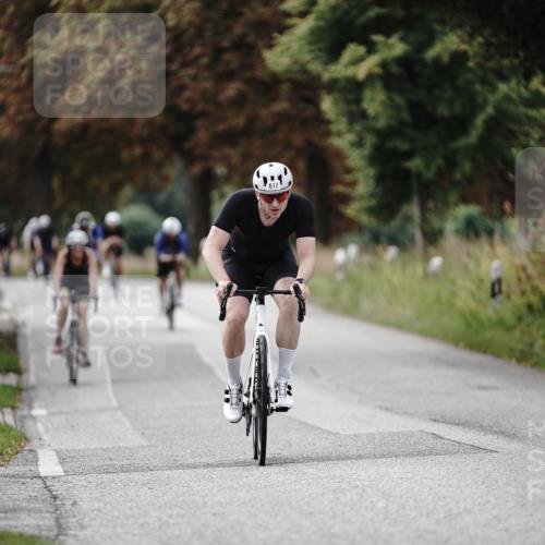 30.08.2026 - Elbe Triathlon Hamburg Michael Burmester http://msf.ph/oto/10070440 30.08.2026 09:55:29 Radfahren 289, 353, 534, 617, 669, 961 meine-sportfotos.de