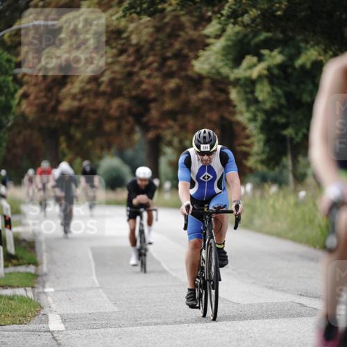 30.08.2026 - Elbe Triathlon Hamburg Michael Burmester http://msf.ph/oto/10070449 30.08.2026 09:55:34 Radfahren 289, 353, 441, 557, 669 meine-sportfotos.de
