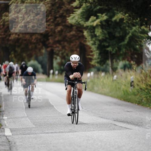 30.08.2026 - Elbe Triathlon Hamburg Michael Burmester http://msf.ph/oto/10070455 30.08.2026 09:55:36 Radfahren 289, 353, 441, 466, 557, 669, 742 meine-sportfotos.de