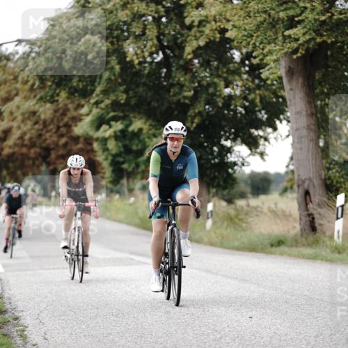 30.08.2026 - Elbe Triathlon Hamburg Michael Burmester http://msf.ph/oto/10070482 30.08.2026 09:55:49 Radfahren 352, 397, 410, 479, 576, 595, 621, 757, 820, 843, 872 meine-sportfotos.de