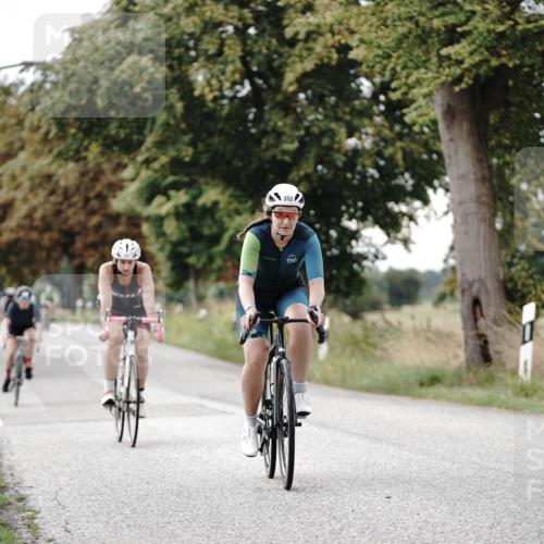 30.08.2026 - Elbe Triathlon Hamburg Michael Burmester http://msf.ph/oto/10070484 30.08.2026 09:55:49 Radfahren 352, 397, 410, 479, 576, 595, 621, 757, 820, 843, 872 meine-sportfotos.de