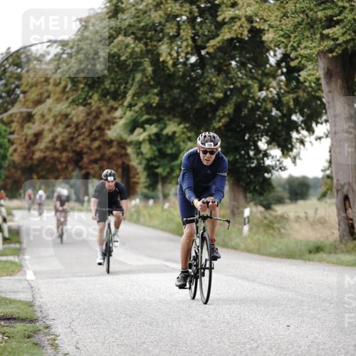 30.08.2026 - Elbe Triathlon Hamburg Michael Burmester http://msf.ph/oto/10070508 30.08.2026 09:55:59 Radfahren 399, 410, 437, 576, 581, 756, 788, 969 meine-sportfotos.de