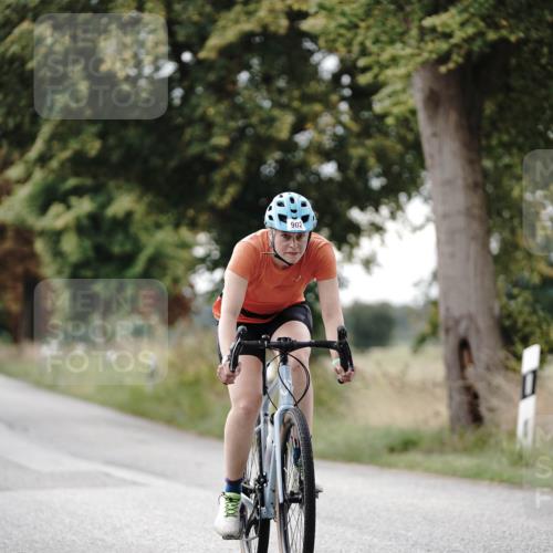30.08.2026 - Elbe Triathlon Hamburg Michael Burmester http://msf.ph/oto/10070533 30.08.2026 09:56:10 Radfahren 451, 544, 657, 797, 902 meine-sportfotos.de