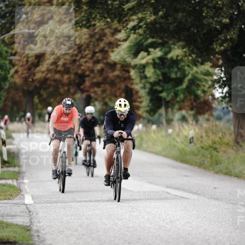30.08.2026 - Elbe Triathlon Hamburg Michael Burmester http://msf.ph/oto/10070534 30.08.2026 09:56:13 Radfahren 451, 544, 657, 797, 902 meine-sportfotos.de