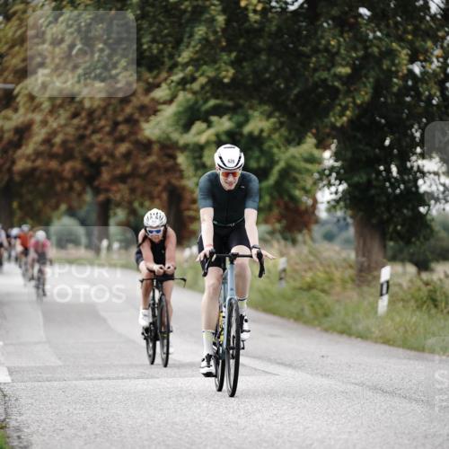 30.08.2026 - Elbe Triathlon Hamburg Michael Burmester http://msf.ph/oto/10070546 30.08.2026 09:56:21 Radfahren 363, 626, 883, 983 meine-sportfotos.de