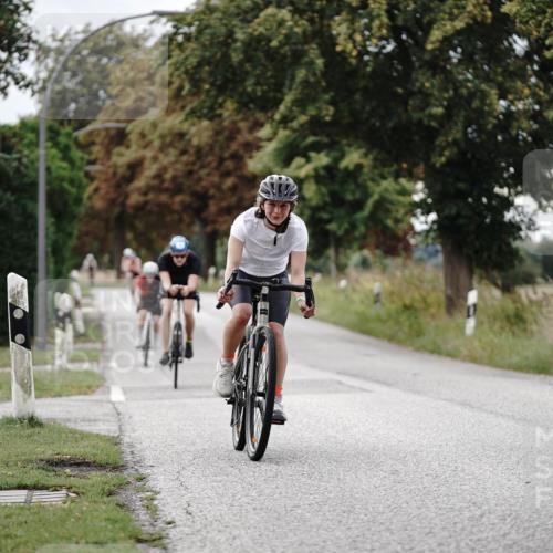 30.08.2026 - Elbe Triathlon Hamburg Michael Burmester http://msf.ph/oto/10070580 30.08.2026 09:56:46 Radfahren 543, 643, 646, 771, 912, 957 meine-sportfotos.de