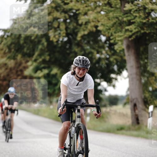 30.08.2026 - Elbe Triathlon Hamburg Michael Burmester http://msf.ph/oto/10070586 30.08.2026 09:56:47 Radfahren 543, 643, 646, 771, 912, 957 meine-sportfotos.de