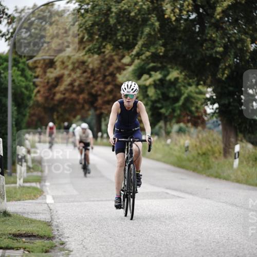 30.08.2026 - Elbe Triathlon Hamburg Michael Burmester http://msf.ph/oto/10070606 30.08.2026 09:56:57 Radfahren 604, 741, 901, 962 meine-sportfotos.de