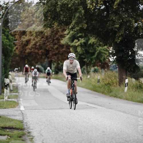 30.08.2026 - Elbe Triathlon Hamburg Michael Burmester http://msf.ph/oto/10070614 30.08.2026 09:56:59 Radfahren 604, 612, 741, 962 meine-sportfotos.de